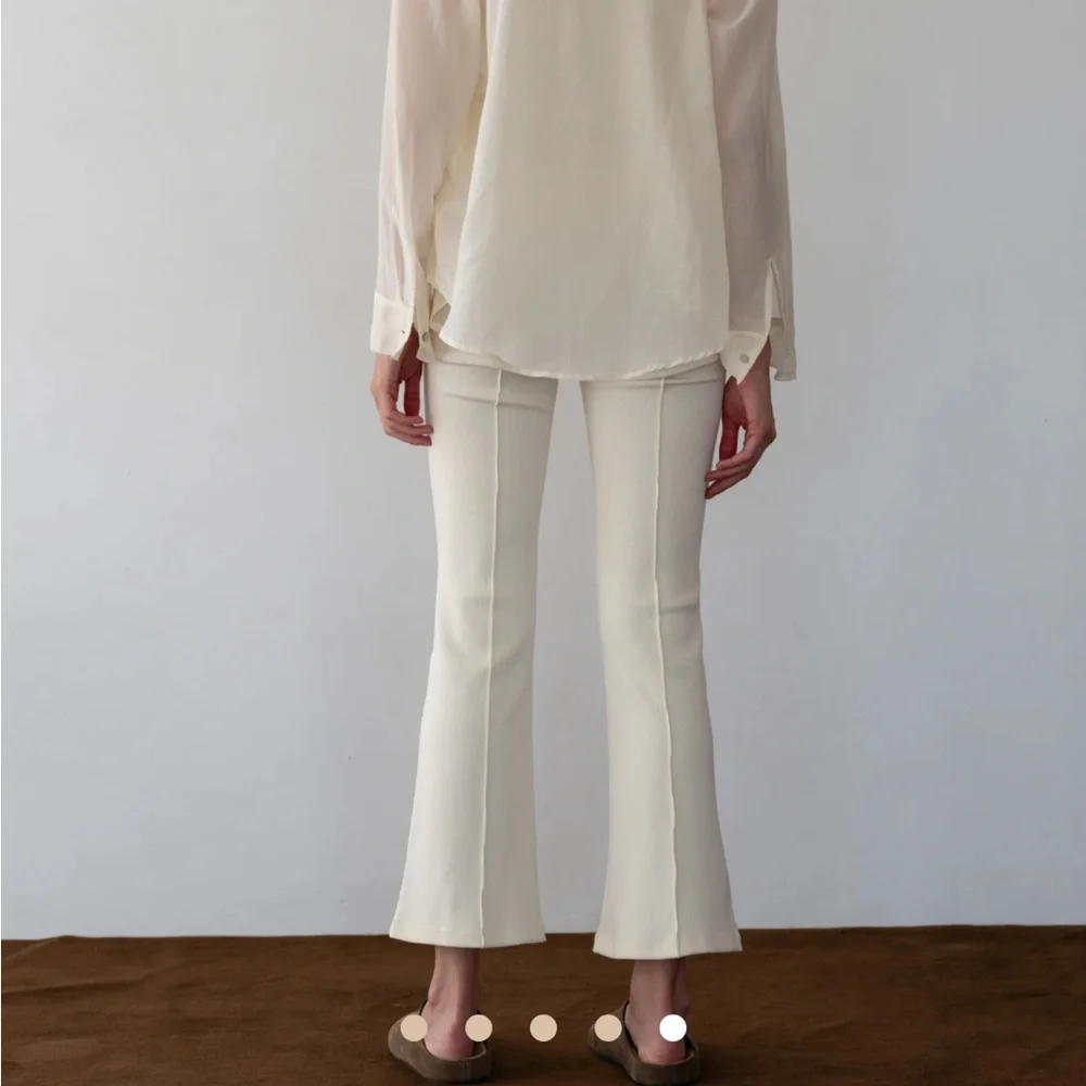 DONNI The Rib Kick Flare in Crème NWT - Picture 2 of 8